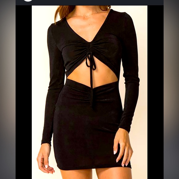 Runaway the label Dresses & Skirts - Runaway the label Long Sleeve Ruched Cutout Short Mini Dress size US4